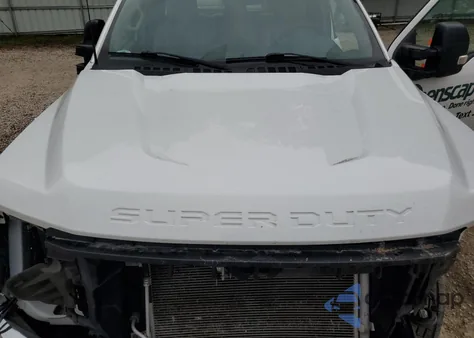 2022 Ford F250 Super Duty from USA, damaged, VIN 1FT7X2B69NEF32932